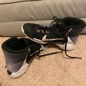 Women’s Basketball Shoes